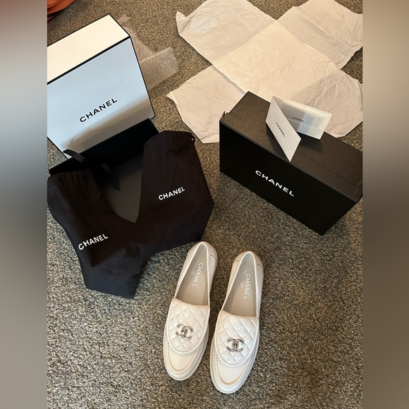 2023 Chanel Loafers eu42 - us10/11 - Picture 3 of 14